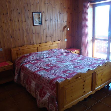 Hotel Alpe Fleurie Champoluc Εξωτερικό φωτογραφία