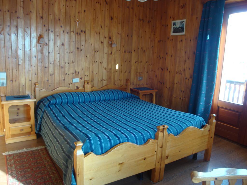 Hotel Alpe Fleurie Champoluc Εξωτερικό φωτογραφία
