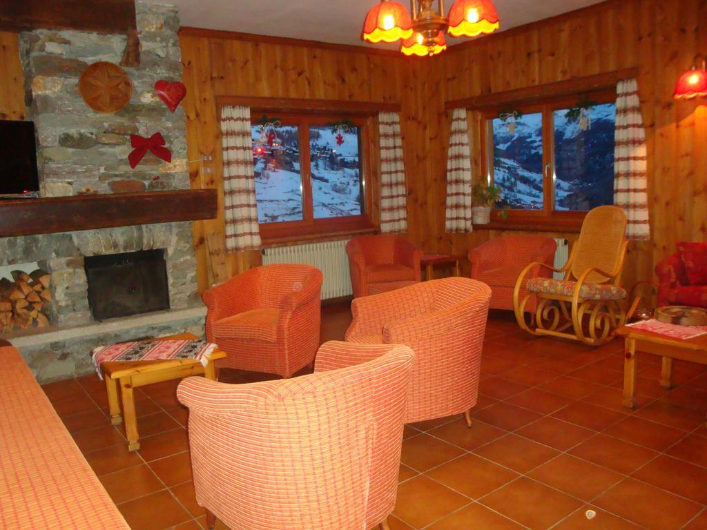 Hotel Alpe Fleurie Champoluc Εξωτερικό φωτογραφία