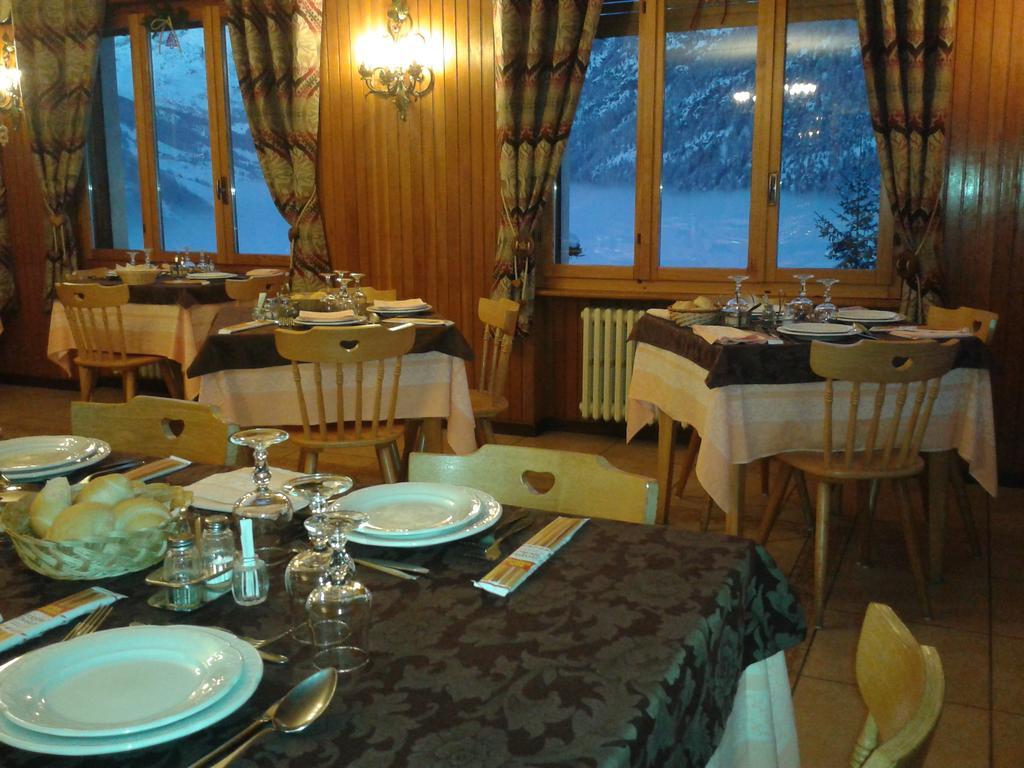 Hotel Alpe Fleurie Champoluc Εξωτερικό φωτογραφία